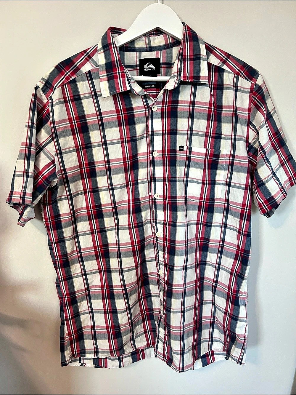 Quiksilver Plaid Short Sleeve Shirt in Red & White Medium